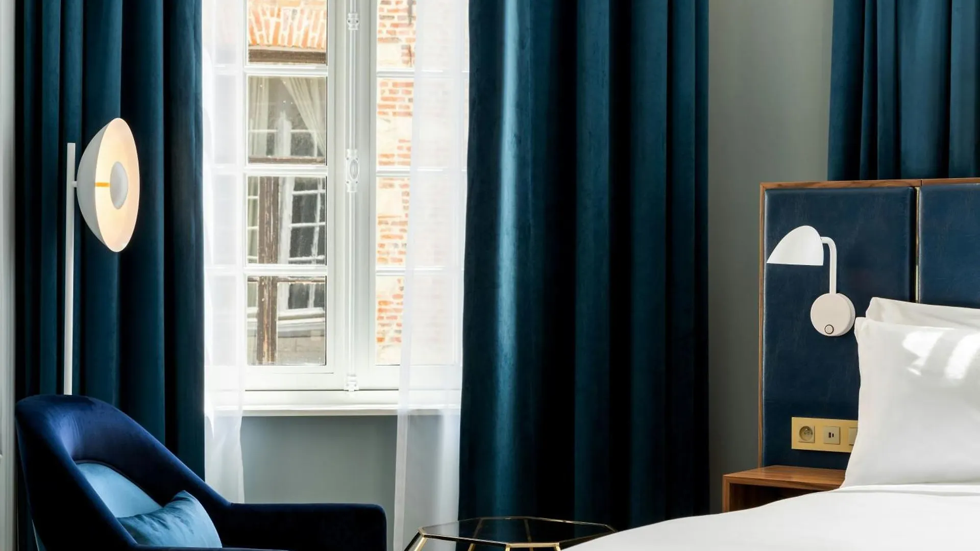 Sapphire House Antwerp, Autograph Collection Otel 5*, Anvers