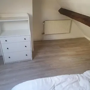 B96 2 Bedrooms , Brussels Belgium