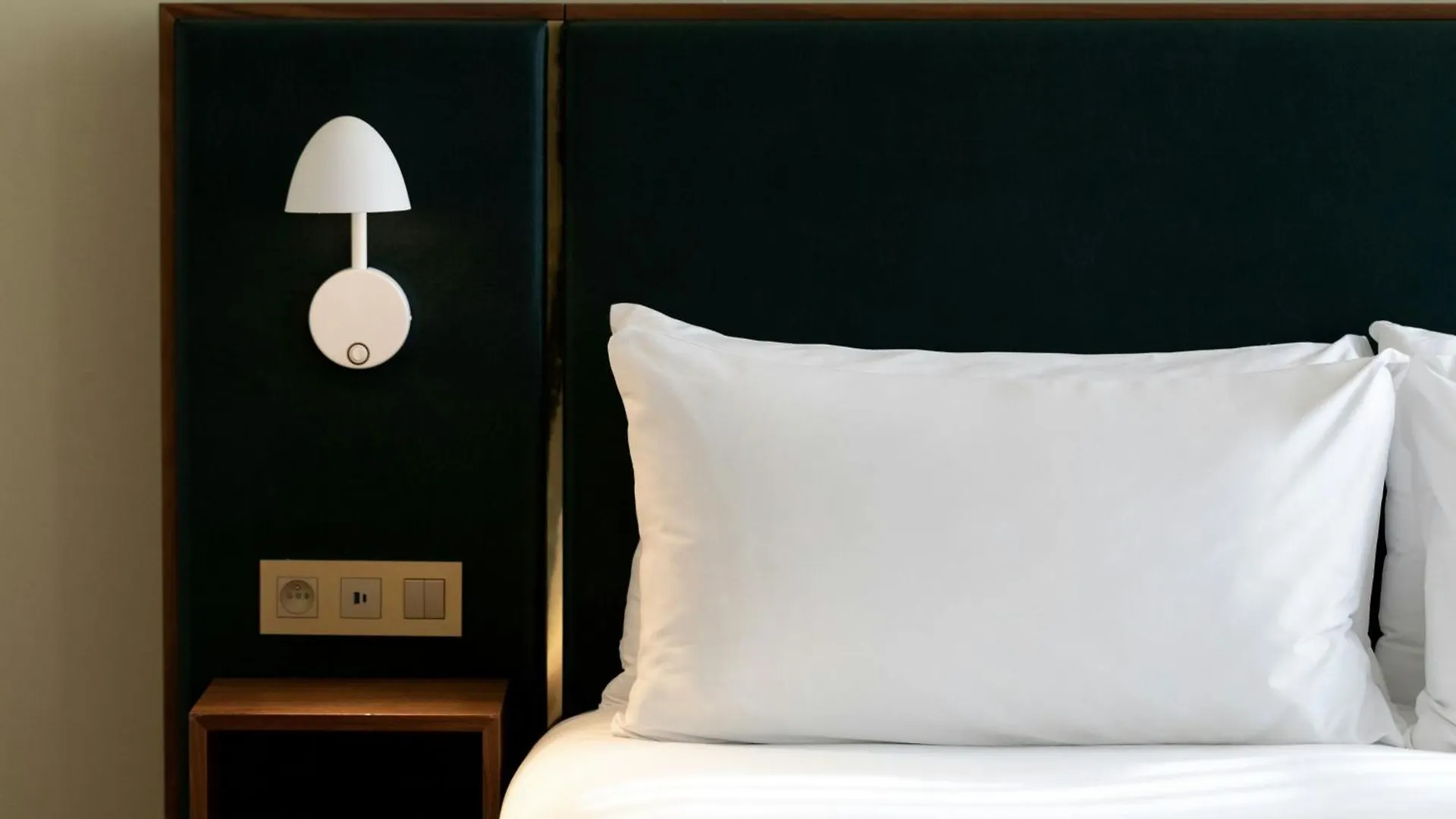 מלון Sapphire House Antwerp, Autograph Collection 5*, אנטוורפן